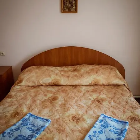 Hotel Prut *